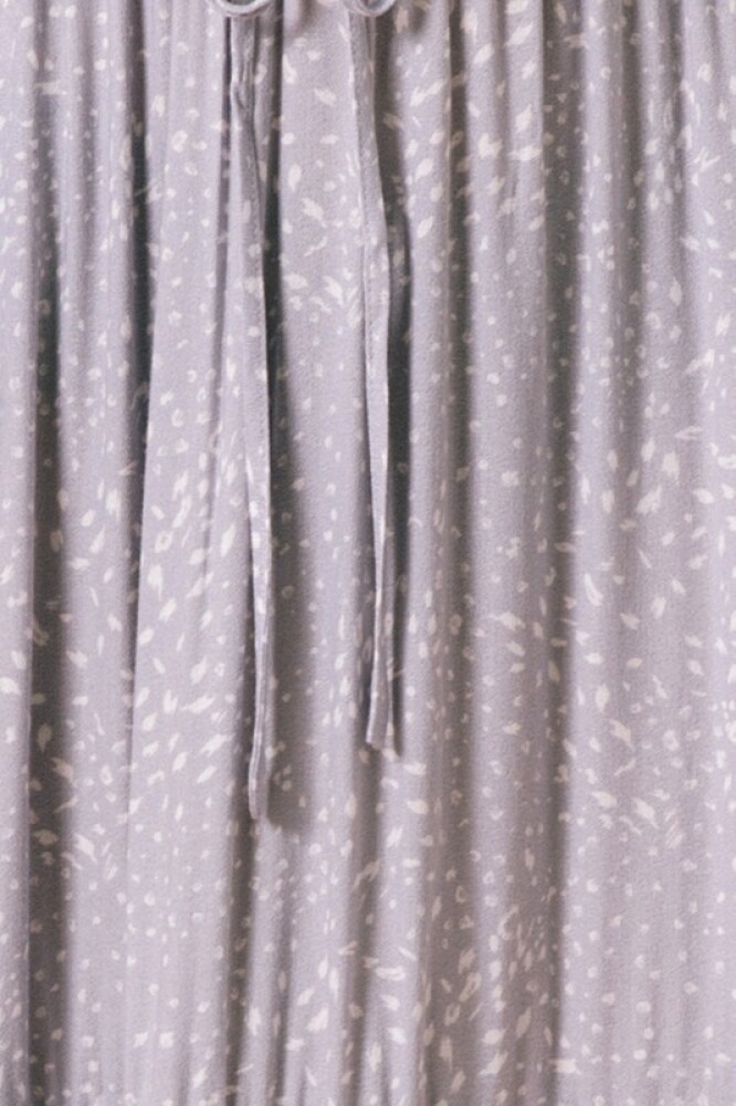 Animal print grå midi kjole.